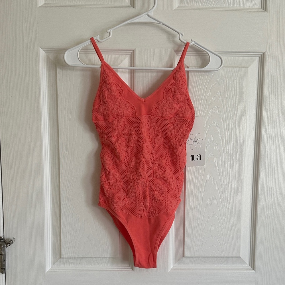NWT Coral Lace Bodysuit stretchy